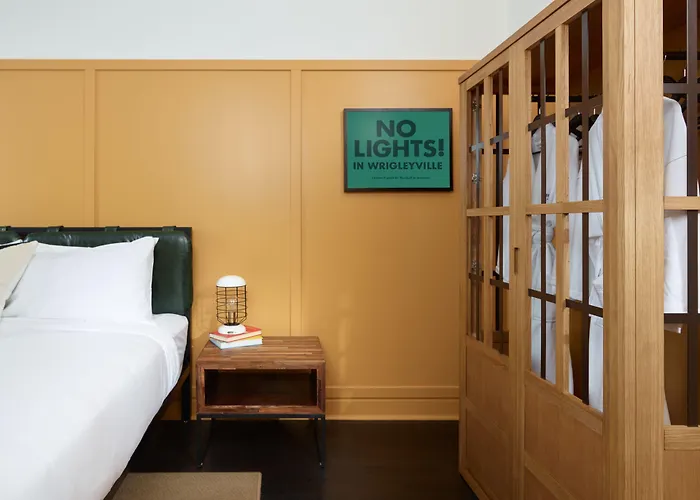 The Collection Wrigleyville 4* Chicago