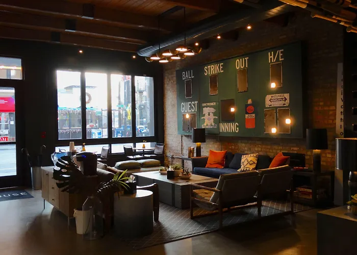 The Collection Wrigleyville 4*