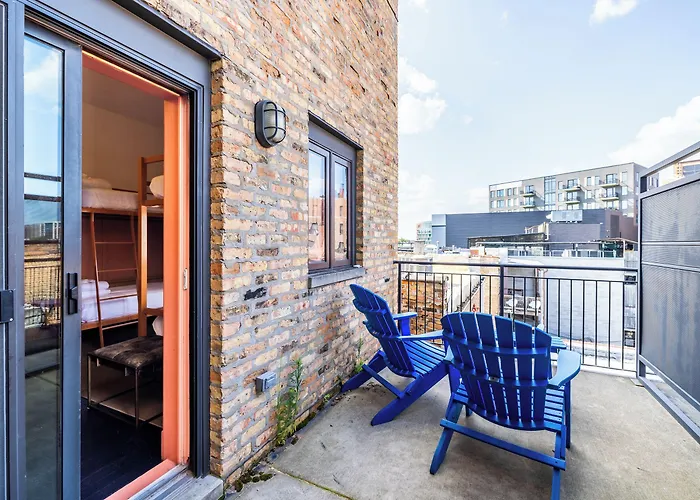 The Collection Wrigleyville 4*